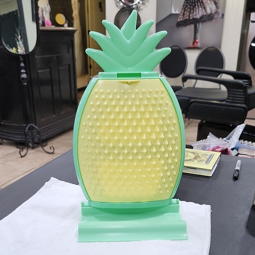 PLAYTIME PINEAPPLE KITTY COMBER CAT SELF GROOMER